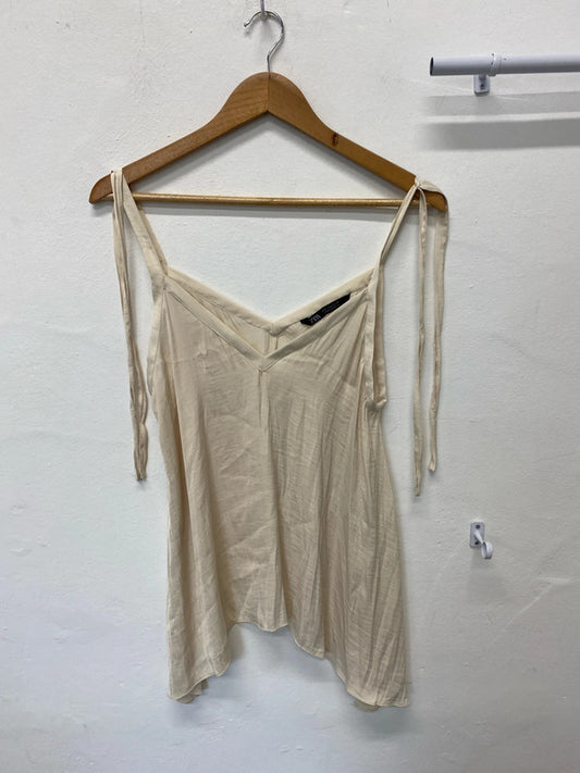 Fabulous soft Cream delicate camisole top tie shoulders UkM JM004