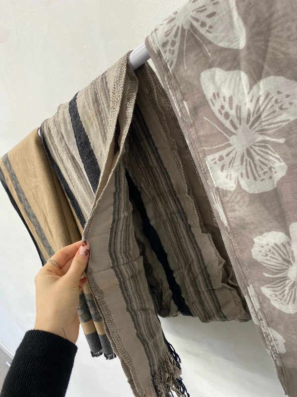 Lovely trio of scarves patterned cosy one size #45 LD003