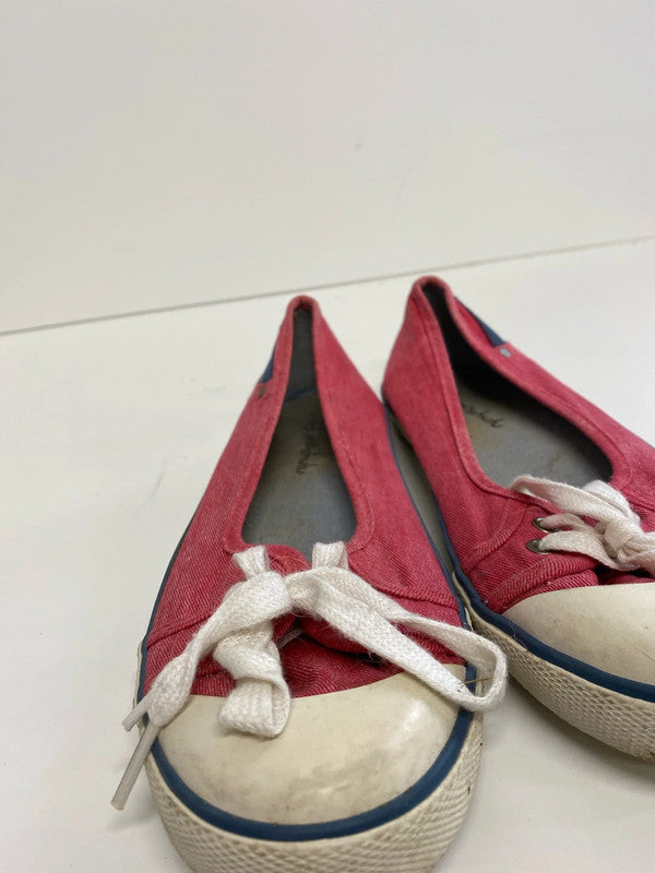 Fab Vintage Moshulu faded red 1990’s plimsole trainers Uk4 MM005