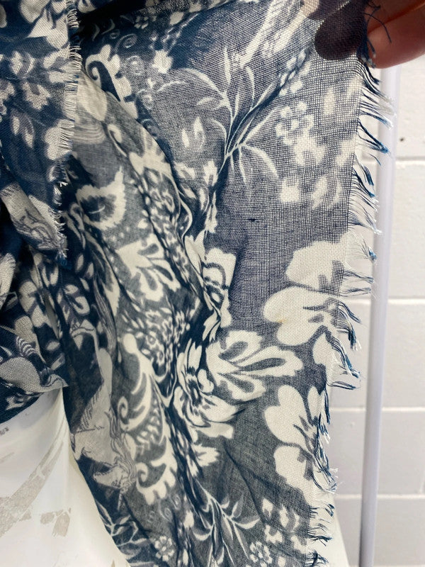 Fabulous Navy & Ivory horse scarf by Accessorize JR001