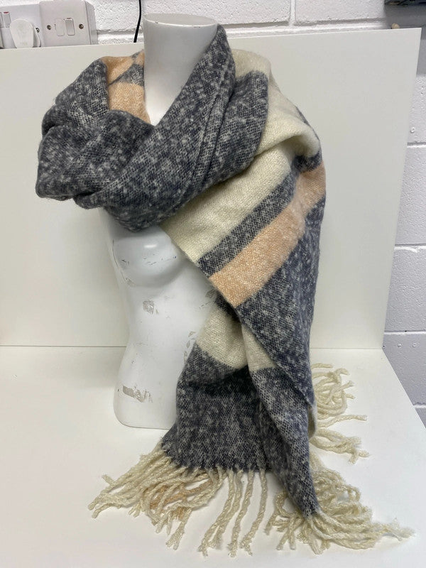 Fabulous River Island peach cream scarf One size KM004