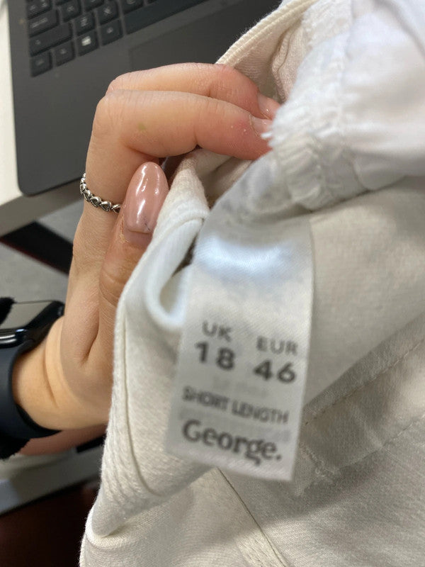 Lovely George white bootcut cropped jeans UK 18 YM001