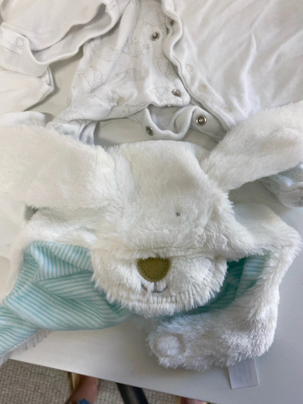 Fabulous New Born up to1 month baby bundle & rabbit hat Tu Mothercare #4 EW005