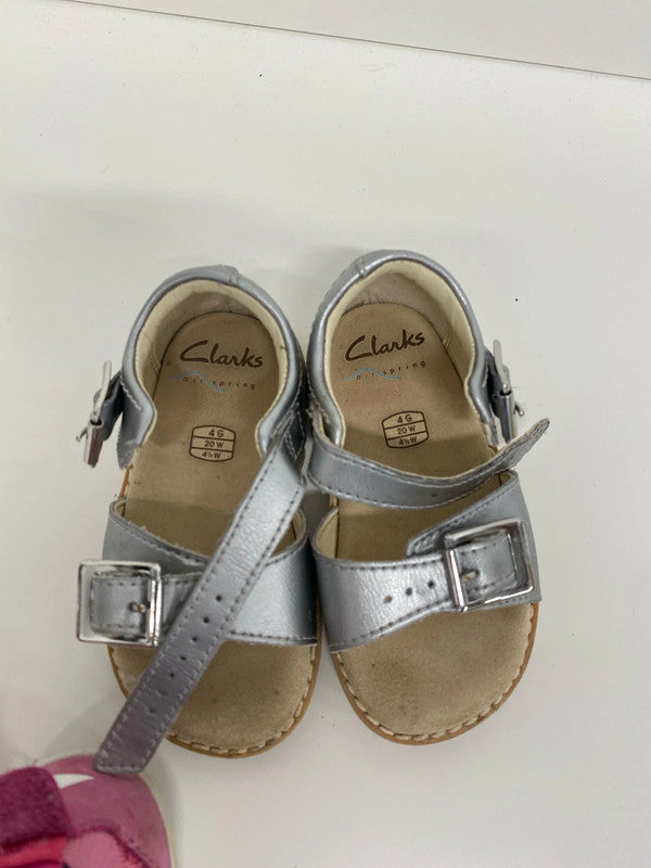 Fab girls Holiday sandal swim shoe bundle Clark’s / Bobux size 4 / Eu 20 #48 AL002