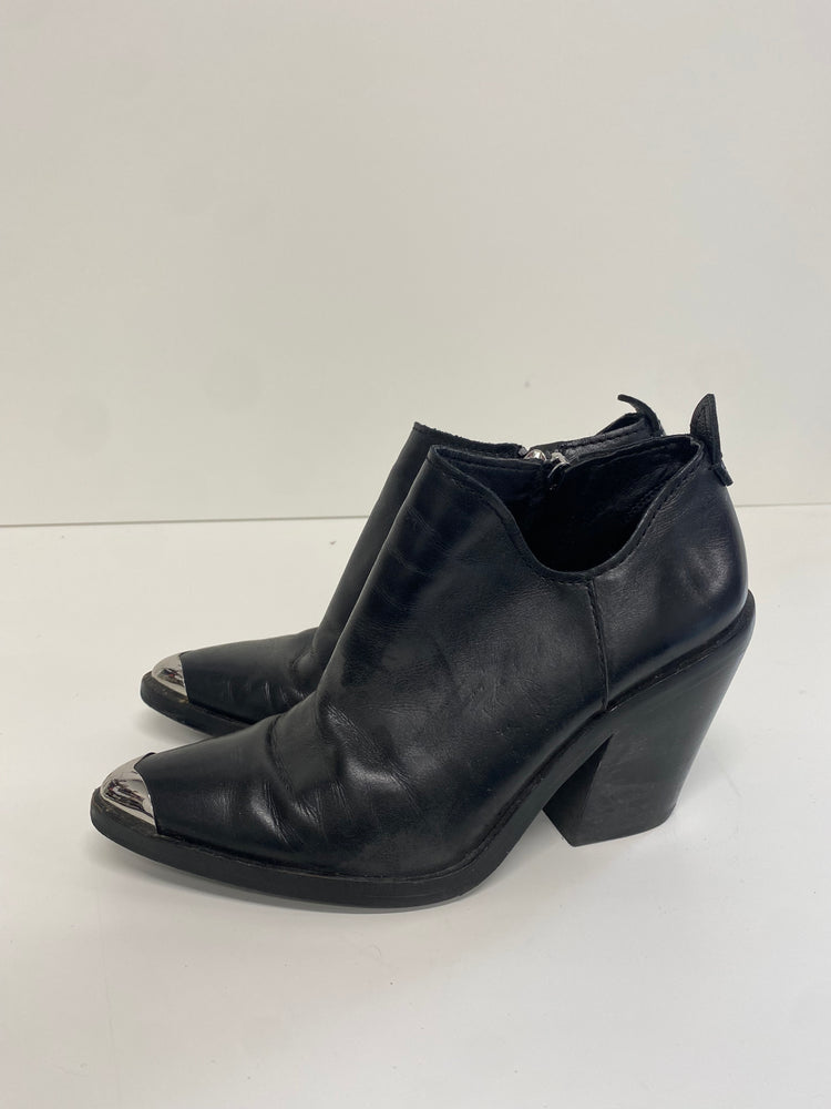 Fabulous Rebecca Minkoff Seiji Metal Toe western boots UK3.5 SS002