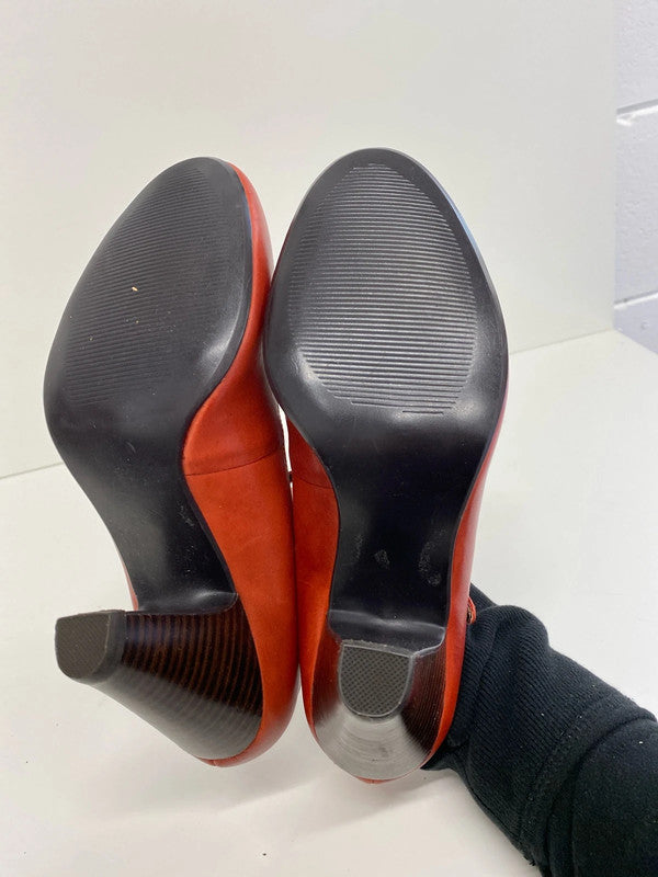 Fabulous Burnt Cherry Red T bar heels Retro vibes Uk5 Love label KM004