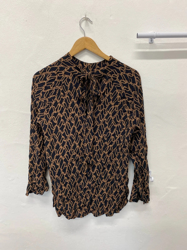 Fabulous M&S black & fawn chain pattern high neck top Uk12 Autograph LD003