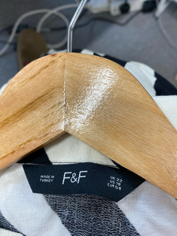 Fabulous diagonal striped Ivory black casual Dress Uk22 F&F flirty CR002