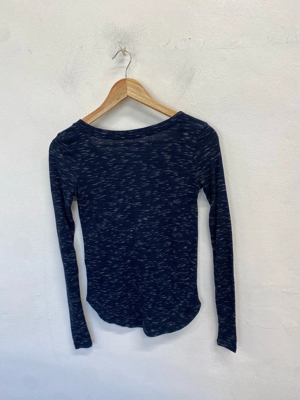 Lovely Abercrombie & fitch navy long sleeve top UK xs AE001