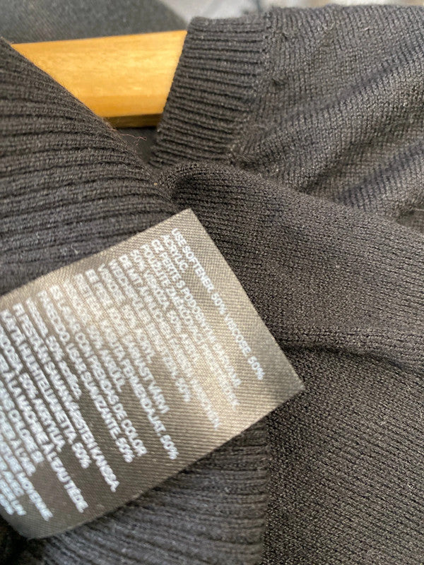 Fabulous black V Neck soft fine knit jumper wardrobe staple KM003