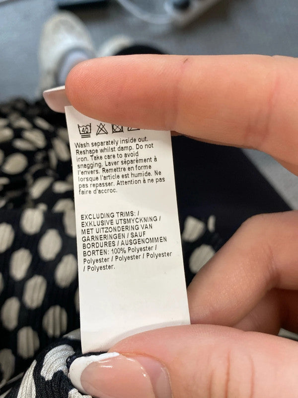 Fabulous river island accordion polka dot dress I’m 8 KM004