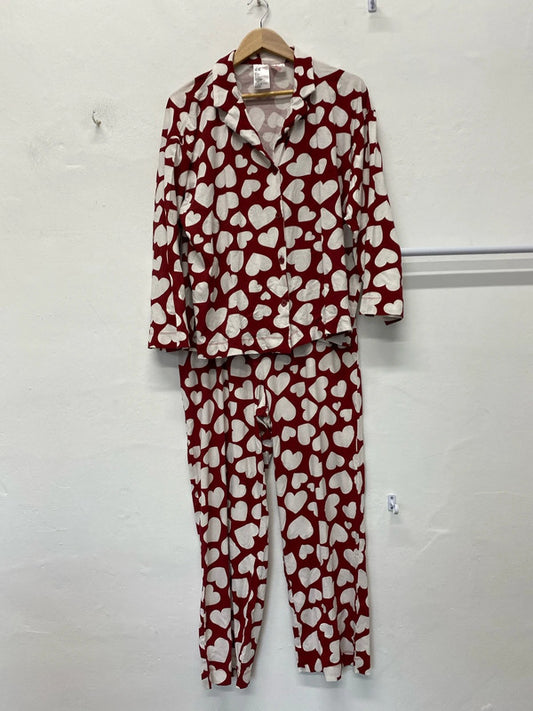 Fabulous pure cotton Cherry Red & White Heart pyjamas Uk14/16 KM003
