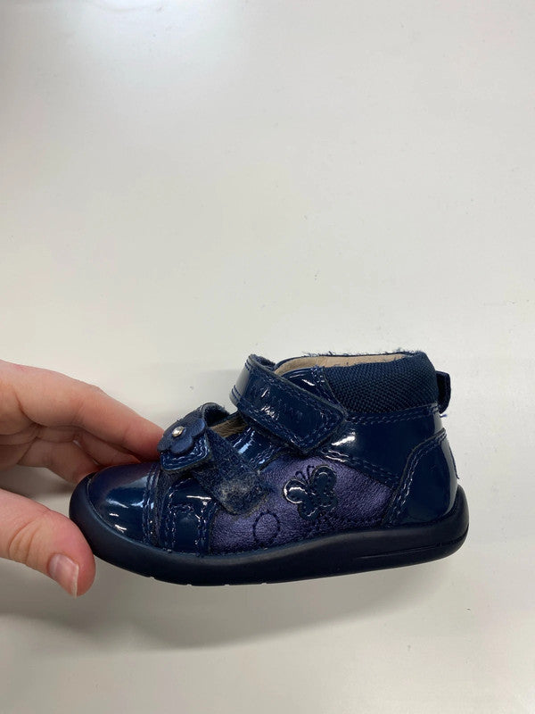 Start-Rite Adorable Navy Patent Flower Leather Shoes Size 4 KM004