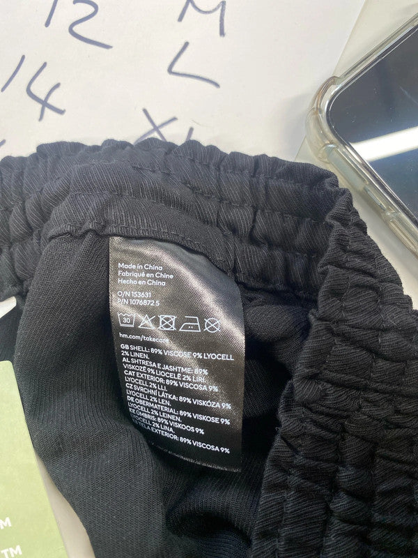 Fabulous H&M black shorts with drawstring uk 10 KS002