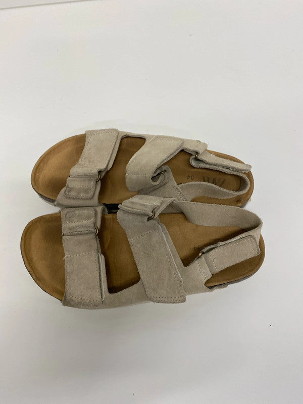 Fabulous Taupe kids sandals summer perfect age Uk2 EUR 34 KS002