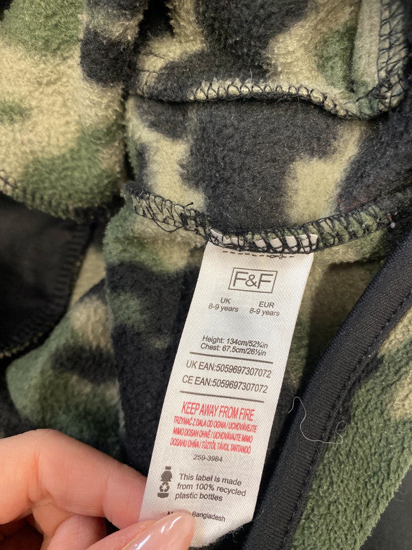 Fabulous boys camo zip fleece age 8-9yrs MS002