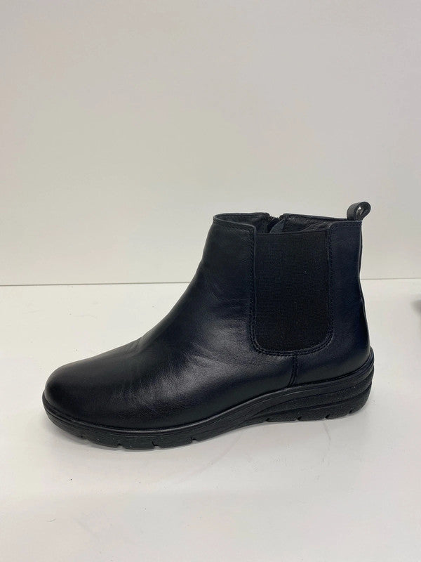 Pavers Chic Black Leather Ankle Boots UK 4 NC001