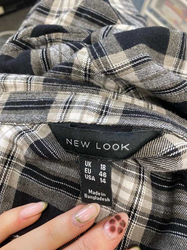 Lovely new look grey black checked shirt UK 18 LG004