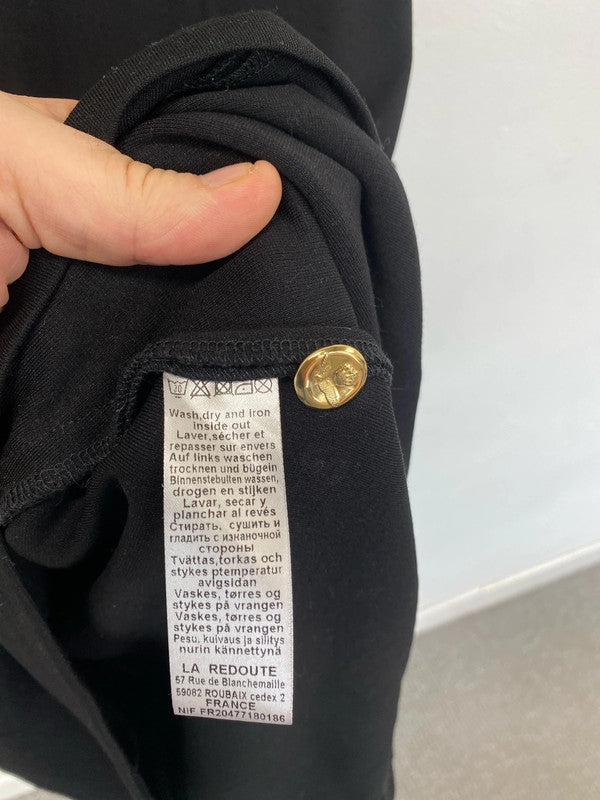 Classic flattering black dress La Redoute Laura clement 18 KM003