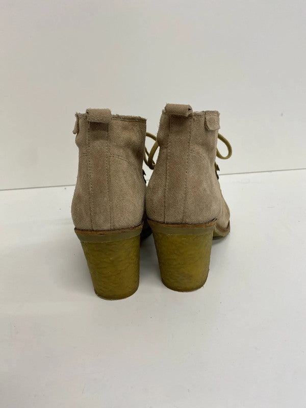 Cute Red or Dead Sherpa beige heel 5.5 JR001