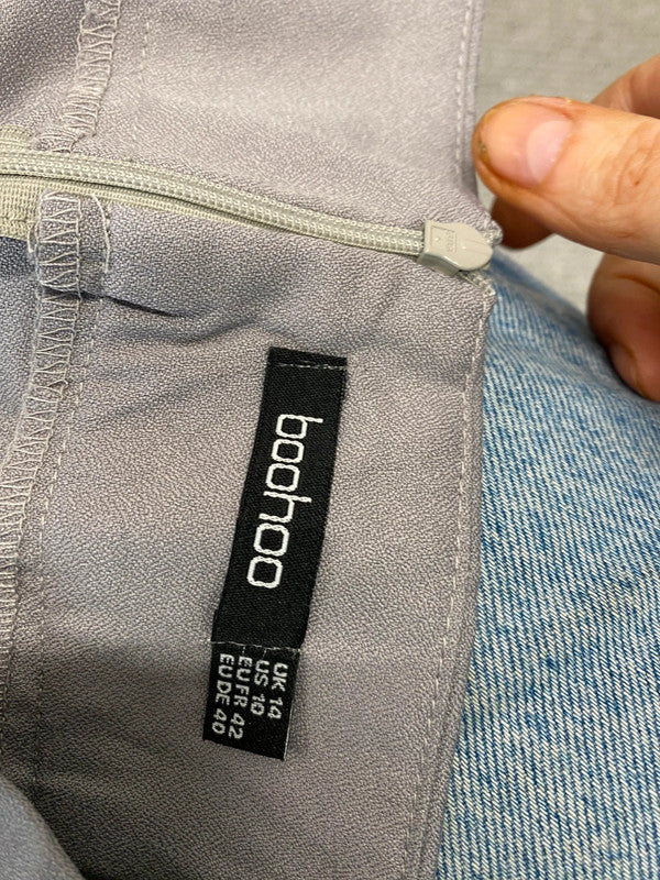 Fabulous Grey wide leg Boohoo Uk14 trousers MS002