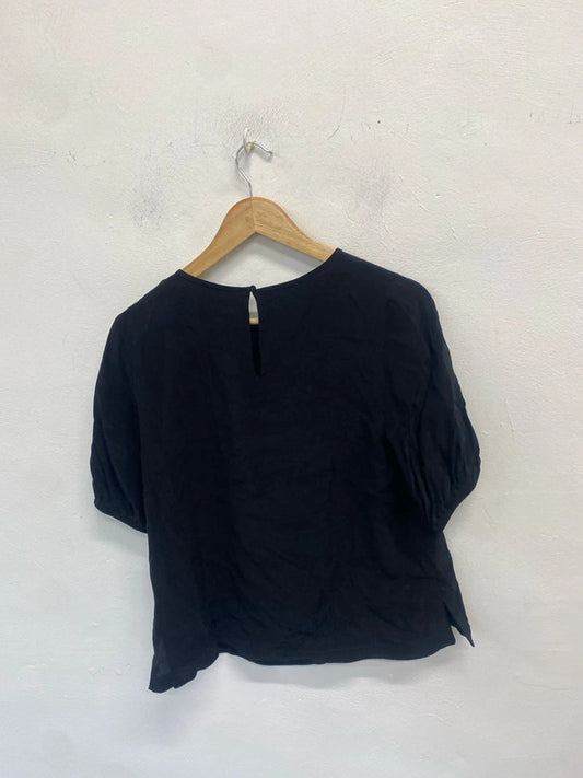 Lovely autograph black lightweight top UK 10 SS002