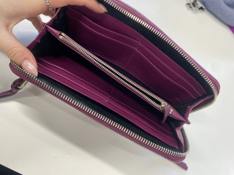 Lovely Mulberry Large Clutch Zip Around Purse in Fuchsia Leather One Size JP001