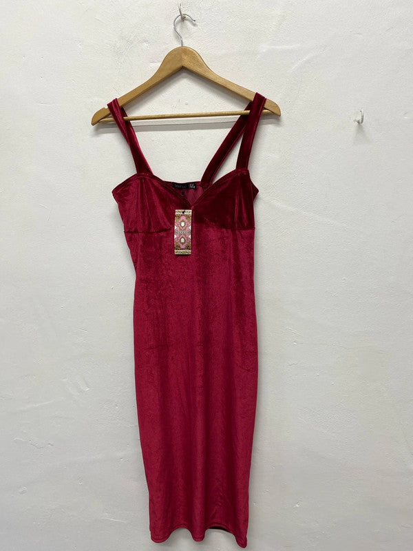 Fabulous Boohoo red velvet Bodycon dress Uk12 LB001