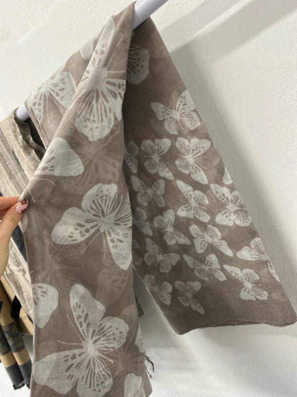 Lovely trio of scarves patterned cosy one size #45 LD003