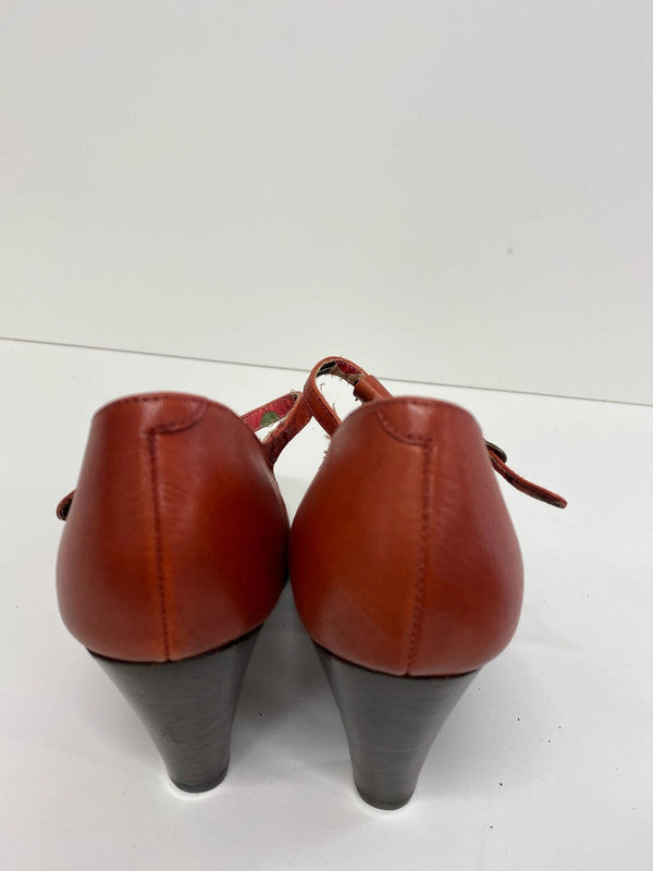 Fabulous Burnt Cherry Red T bar heels Retro vibes Uk5 Love label KM004