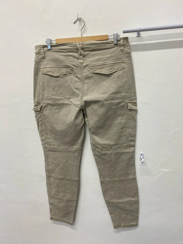 Fabulous H&M stone Cargo skinny trousers Uk16/18 KM003