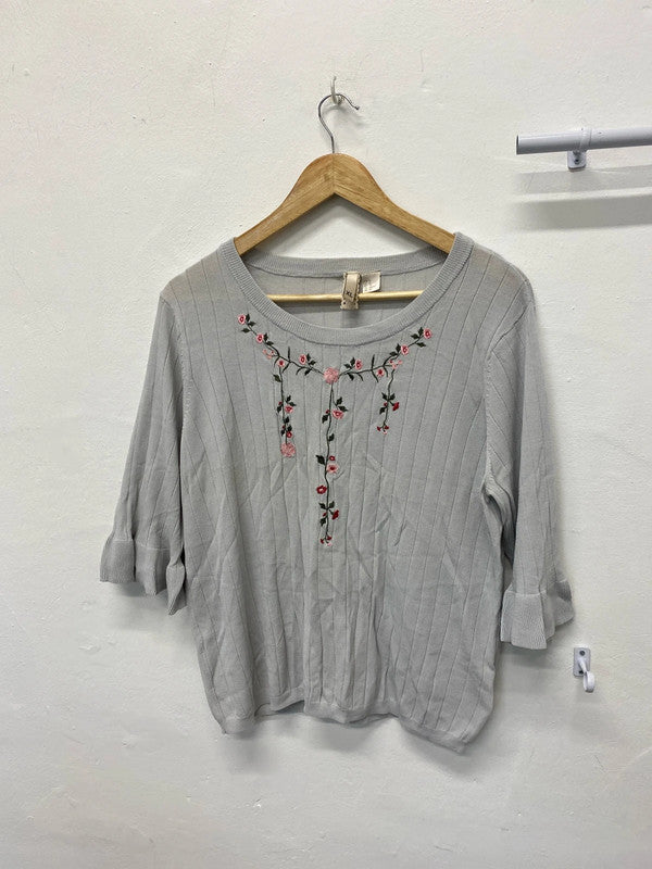 Fabulous Pale grey blue embroidered ribbed top Ukxl KM003