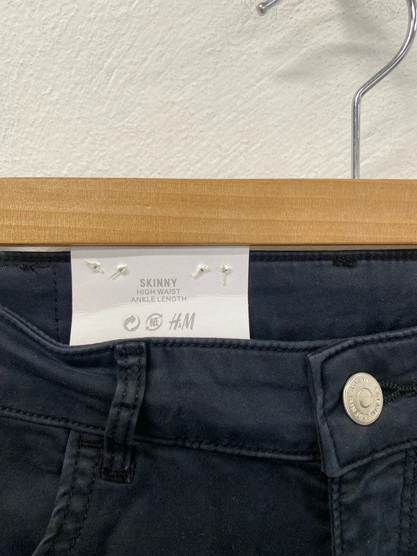 Fabulous H&M cargo slim jeans navy 31” BNwT KM003