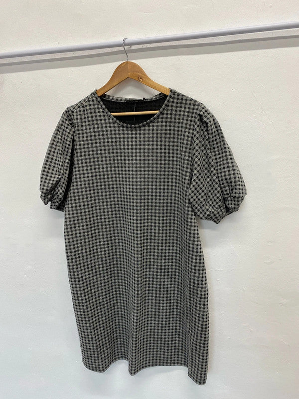 Fabulous Black & Grey Checked puff sleeve dress Uk18 New CR002