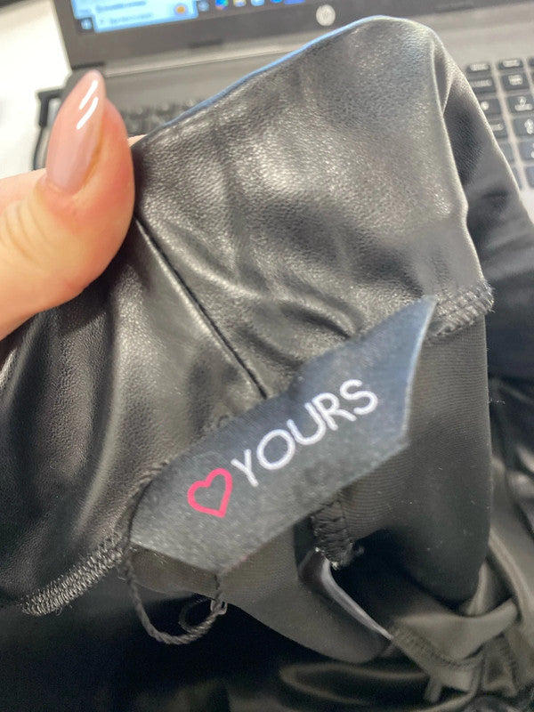 Lovely bundle 2 yours M&S faux leather legging bundle UK 22 RM002