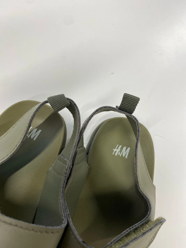 Lovely children’s H&M khaki sandals strap Velcro UK 12 KS002