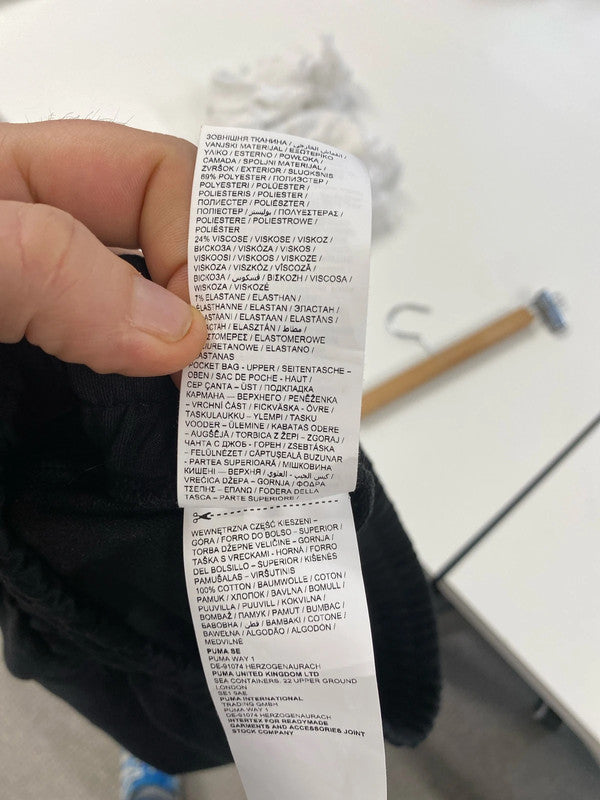 Classic Puma black taper leg joggers S SR006