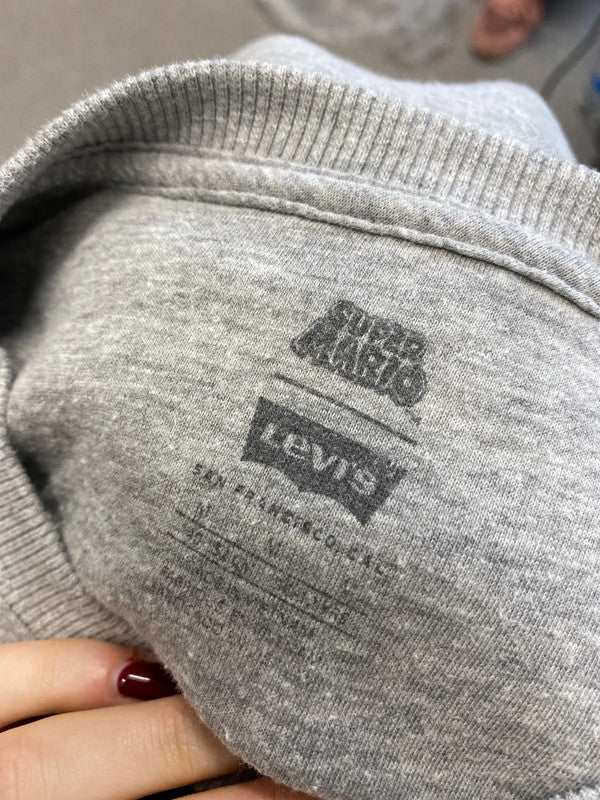 Fabulous boys Levi’s x Mario grey crew neck jumper age 10-12 SW001