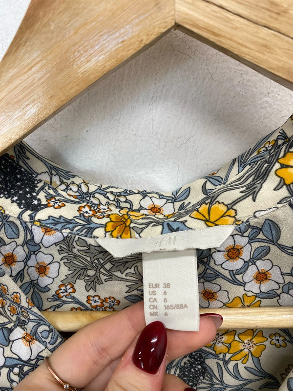 Lovely H&M spring vibe yellow floral blouse UK 8 AG005