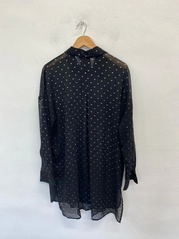 Stunning very black semi sheer metallic UK 20 RM002