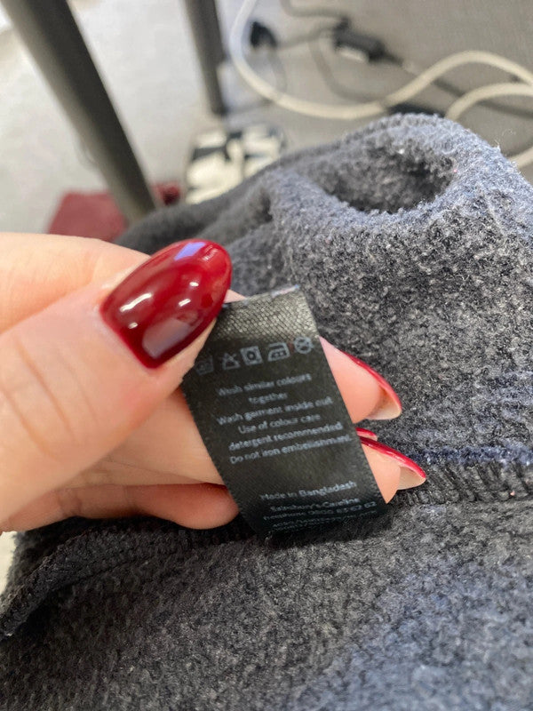 Lovely tu black star jewel jumper UK L LN001