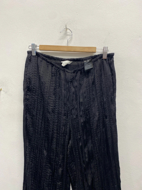 Lovely H&M pleated black Harlem pants UK M KS002