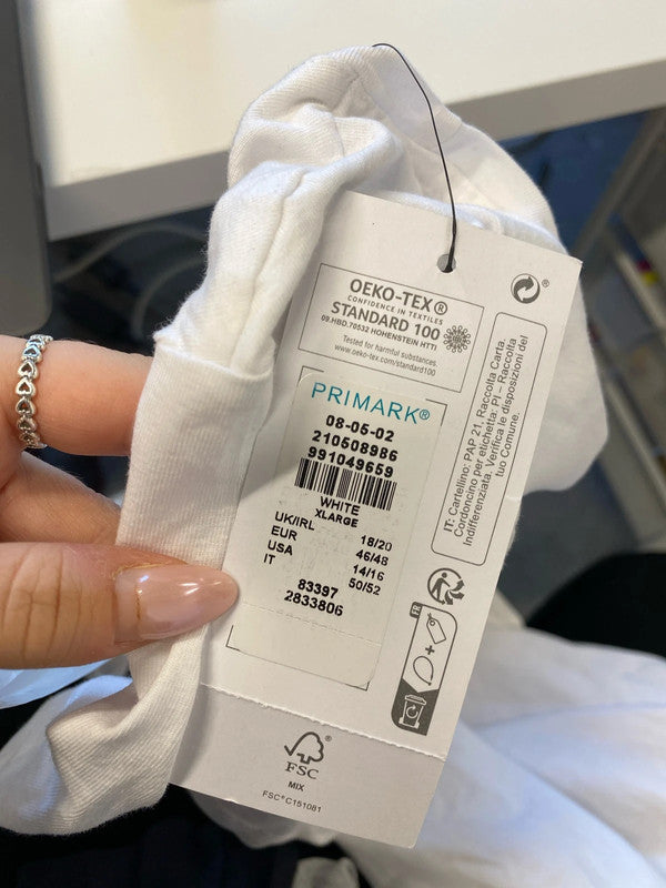 Lovely bundle of active wear t shirts Primark papaya UK 18-24 YM001