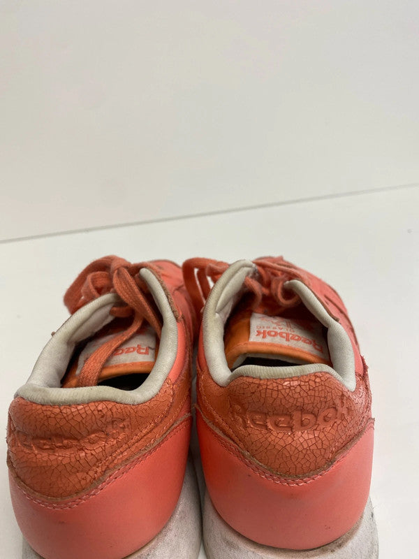 Fabulous Classic Reeboks coral leather trainers Uk4 GK002
