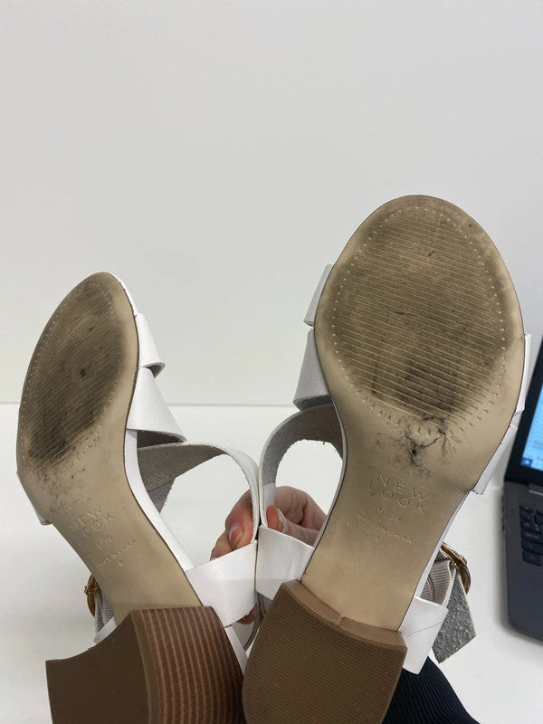 Classic mid block heel white summer sandal Uk5 LB005