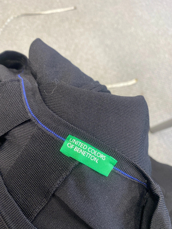 Lovely United colors of Benneton black jumper UK L SS002