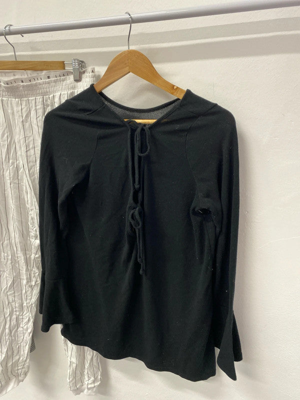 Fab woman’s size 16 Bundle Fila River Island classics JG001