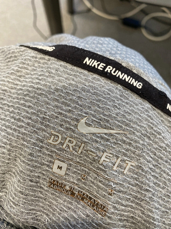 Fabulous men’s Nike running grey running dri fit top UK M CJ001