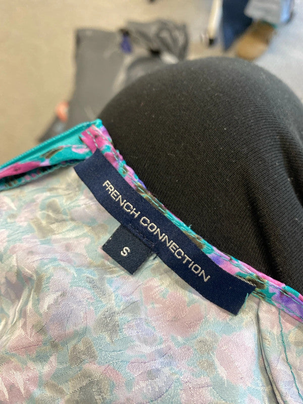 Lovely French connection floral frill blue blouse UK S HDR01