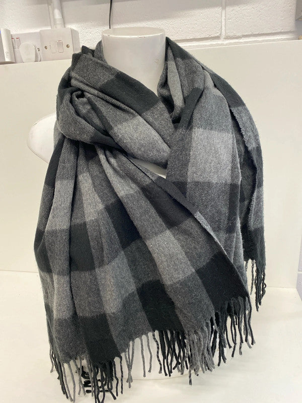 Fabulous super soft black grey cheque scarf one size JR001